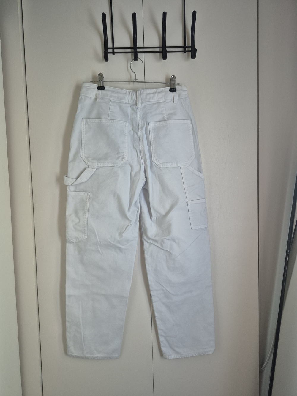 Wilfred White Utility-Style Cropped Trousers - Picture 4 of 4